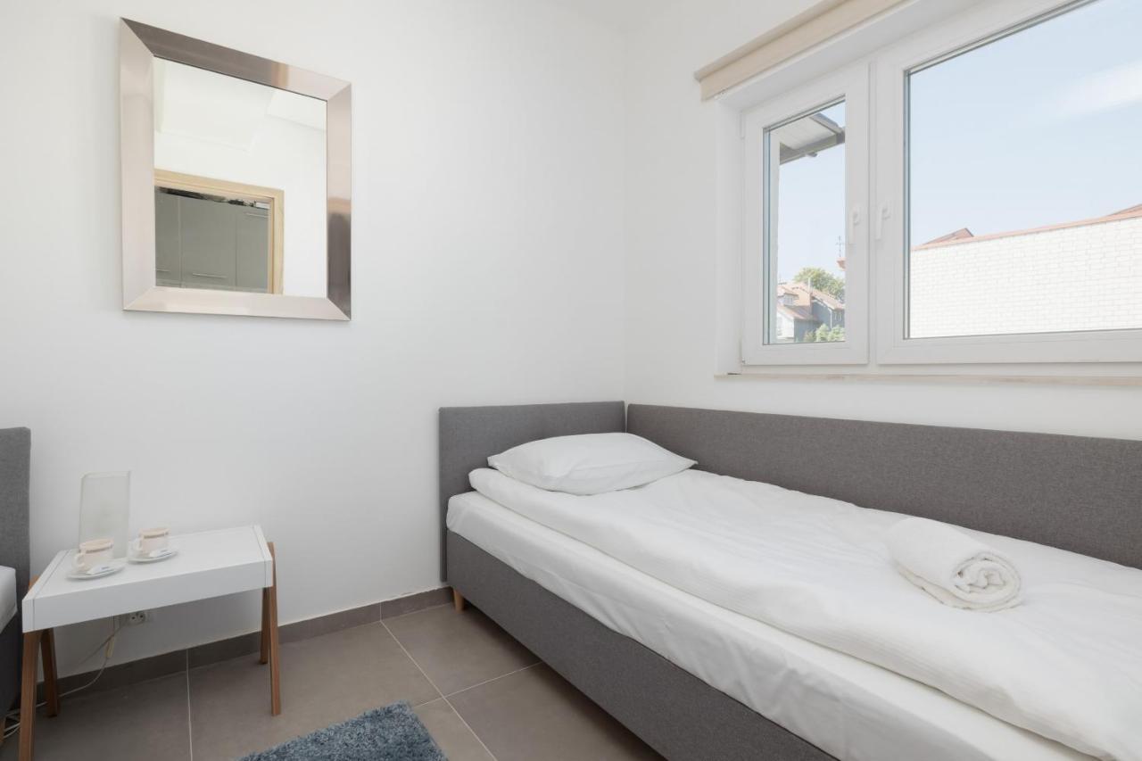 Sloneczna Apartment Mielno Uniescie By Noclegi Renters Exterior foto